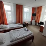 Stary Ratusz Guest house Kostomloty
