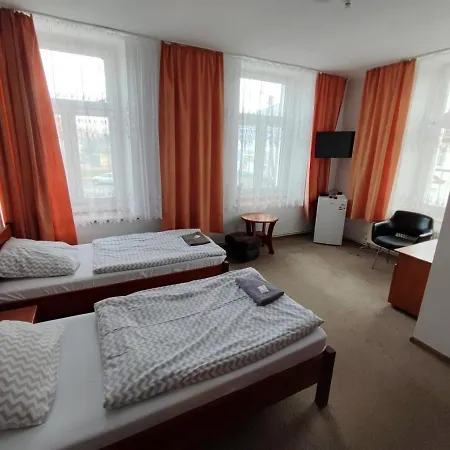 Stary Ratusz Guest house Kostomloty