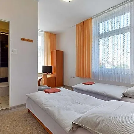 Stary Ratusz Penzion Kostomloty