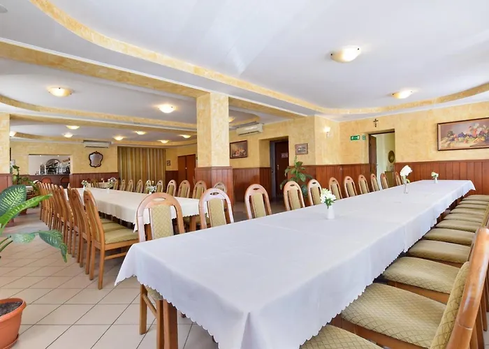 Stary Ratusz Guest house Kostomloty